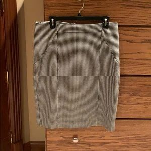 Banana Republic paneled houndstooth pencil skirt